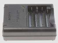 LADEGERÄT  BATTERIE (ersetzt: #6903997 BCCS2  BATTERY CHARGER(BC-CS2) DSC-P72) 147937821